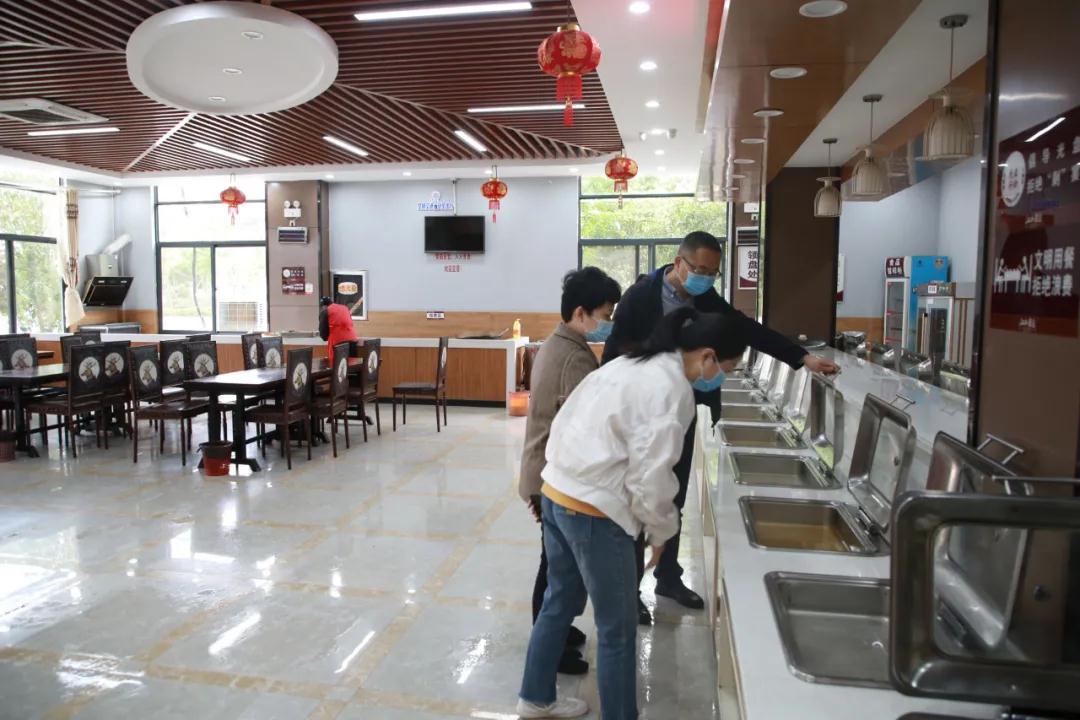 “巩卫”在行动——南昌城投公司全力抓好国家卫生都会复审迎检事情